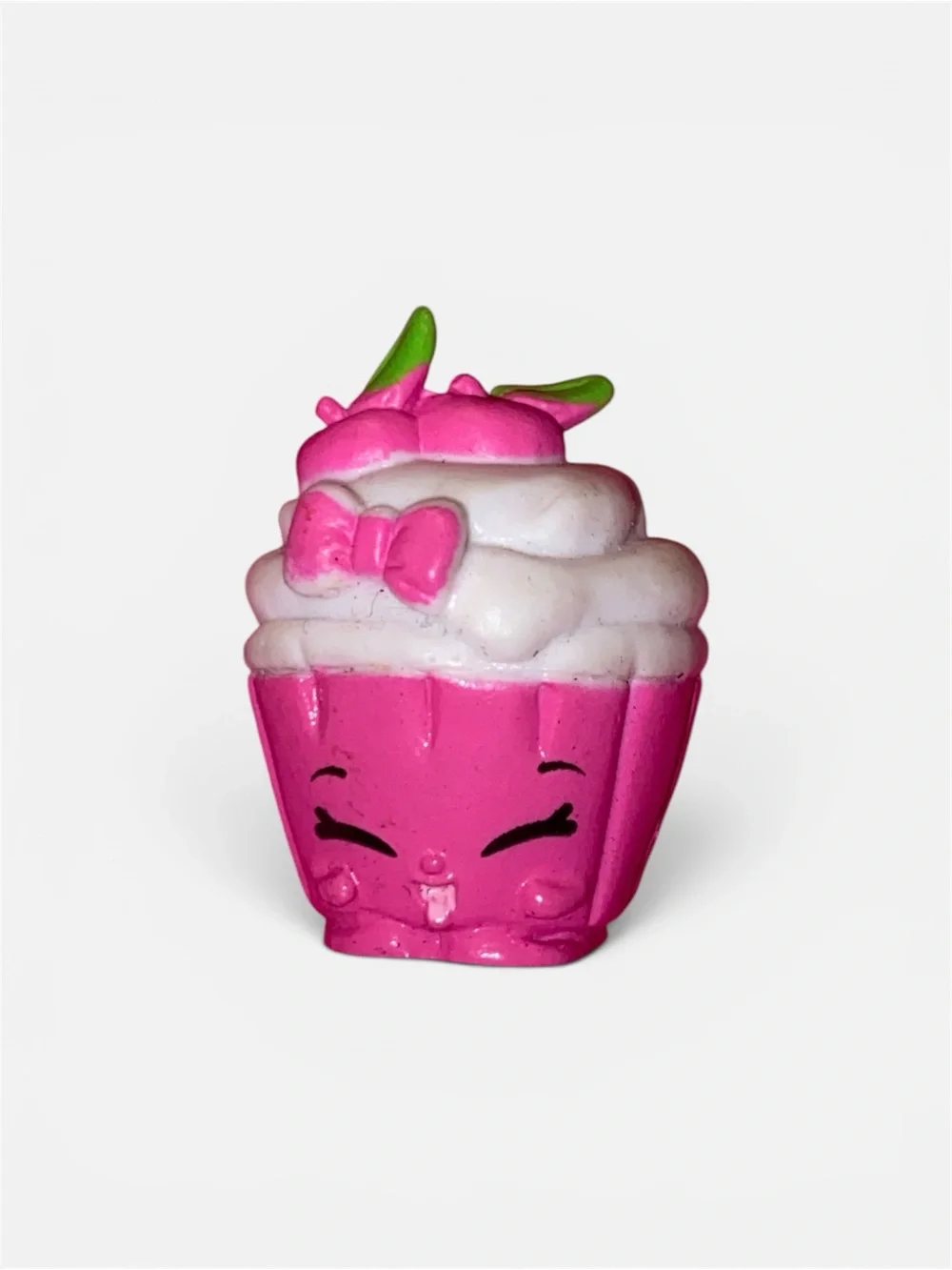 Shopkins Season 6 Cherry Nice Cupcake Exclusive Figure